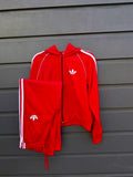 CONJUNTO color rojo