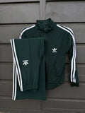 CONJUNTO color verde