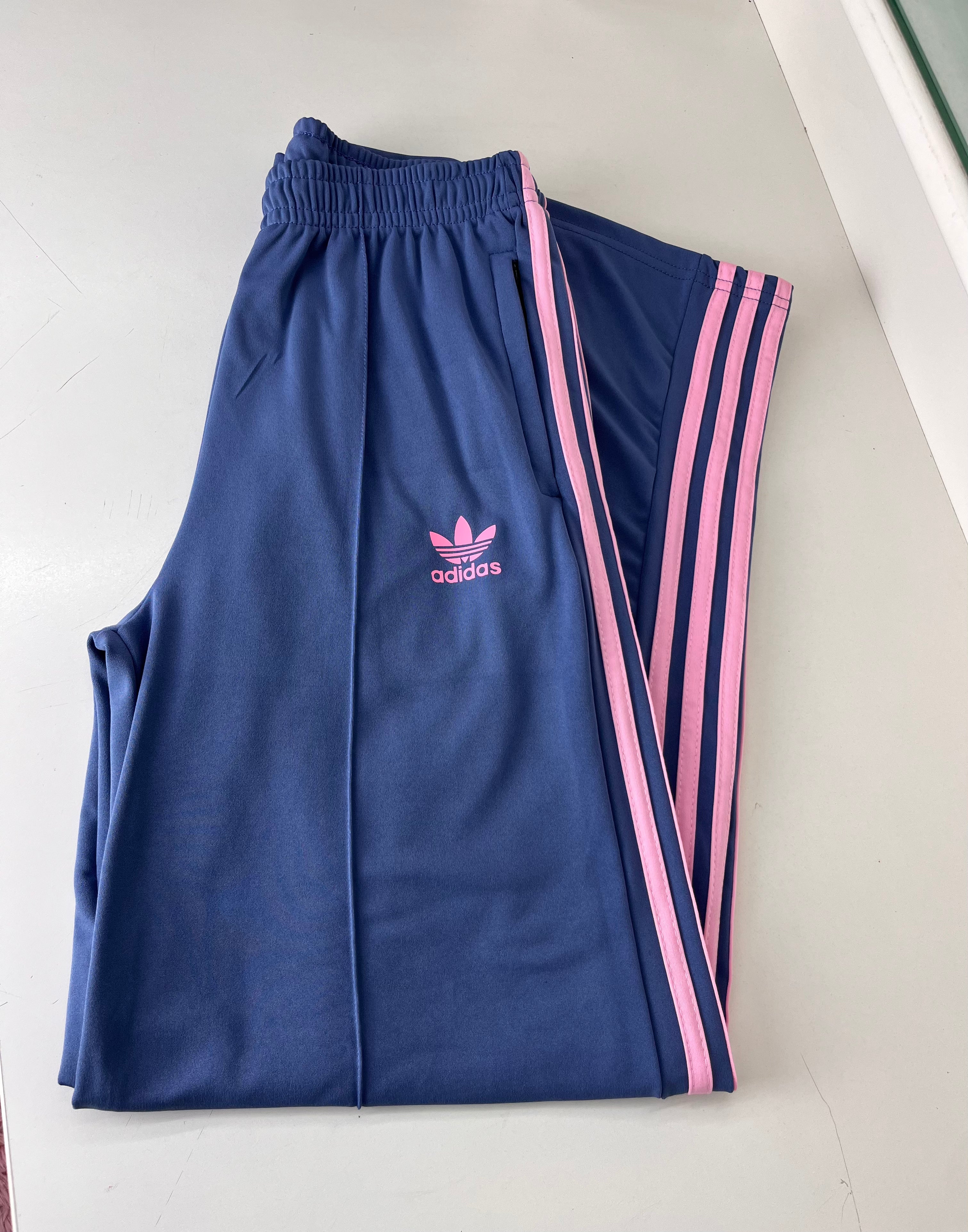 Pantalón deportivo blue jean & rosa