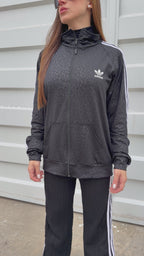 Campera negra con base print